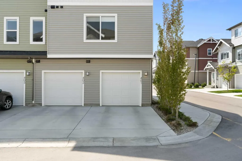 24 Rivercrest Drive Cochrane AB T4C 2C5