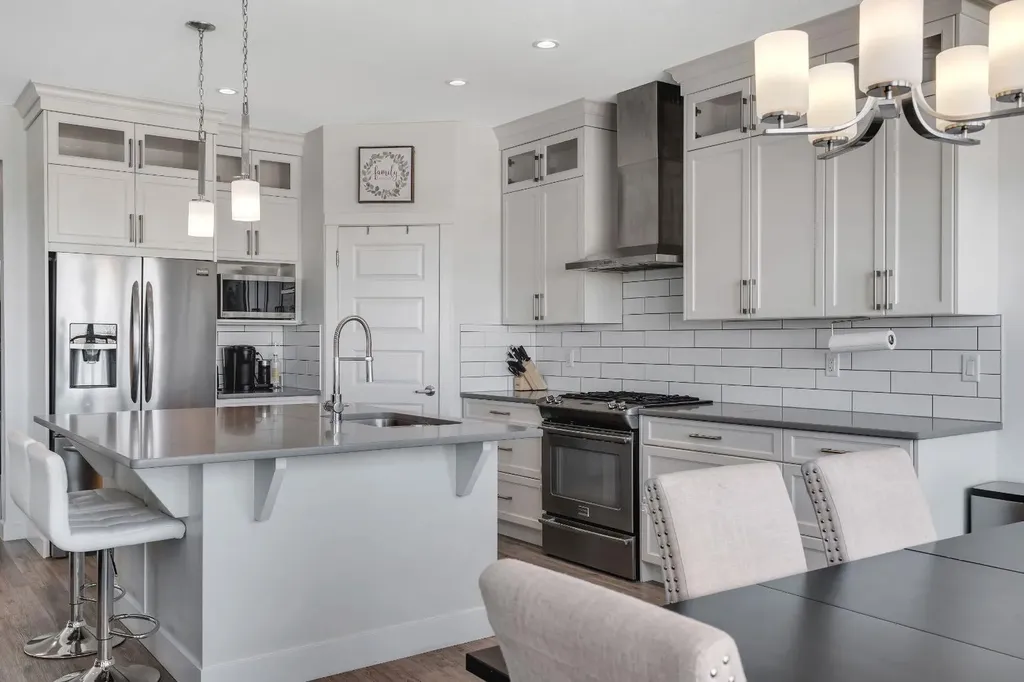118 Reunion Green NW Airdrie AB T4B3X1