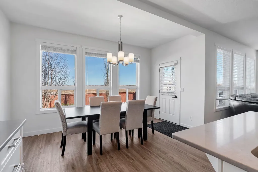 118 Reunion Green NW Airdrie AB T4B3X1
