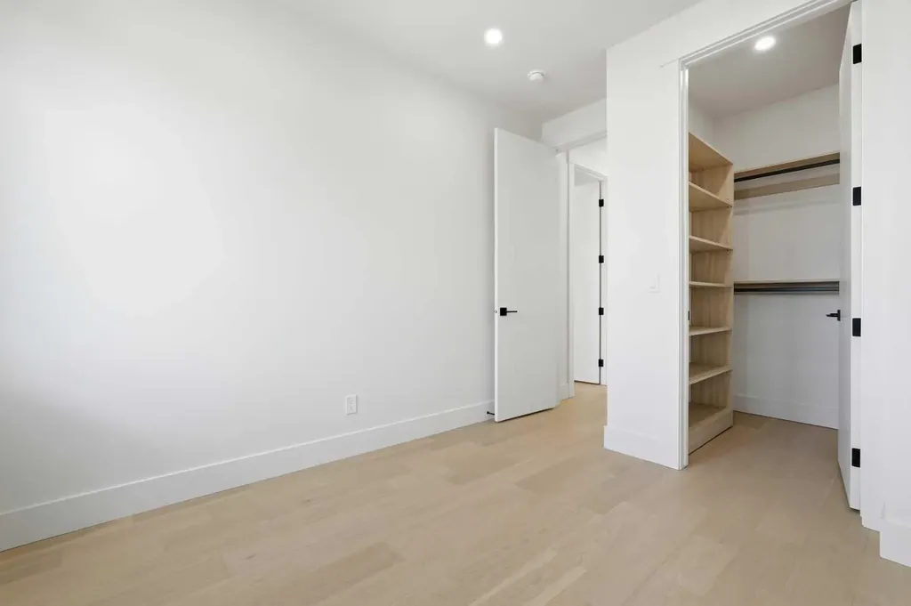 510 54 Avenue SW Calgary AB T2V0C7