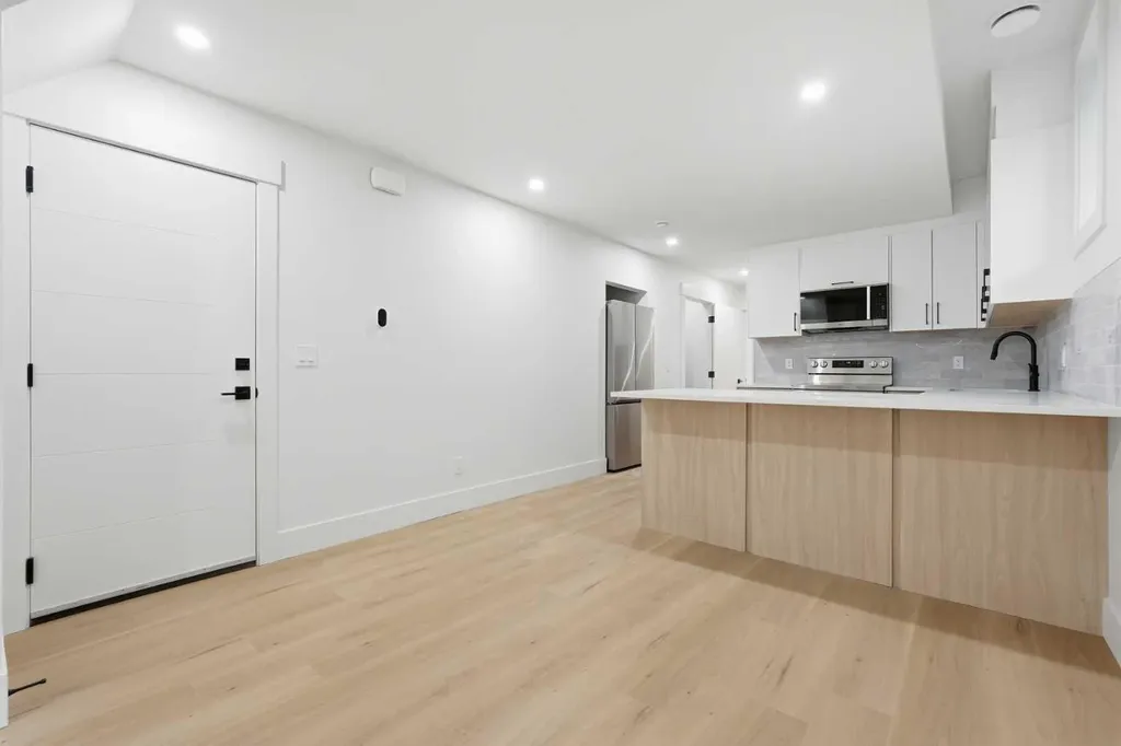 510 54 Avenue SW Calgary AB T2V0C7