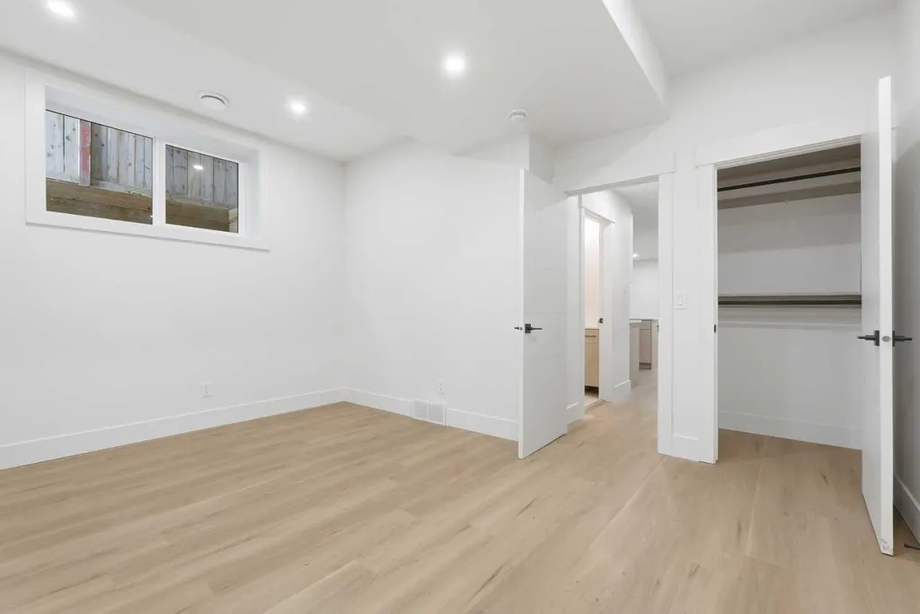 510 54 Avenue SW Calgary AB T2V0C7