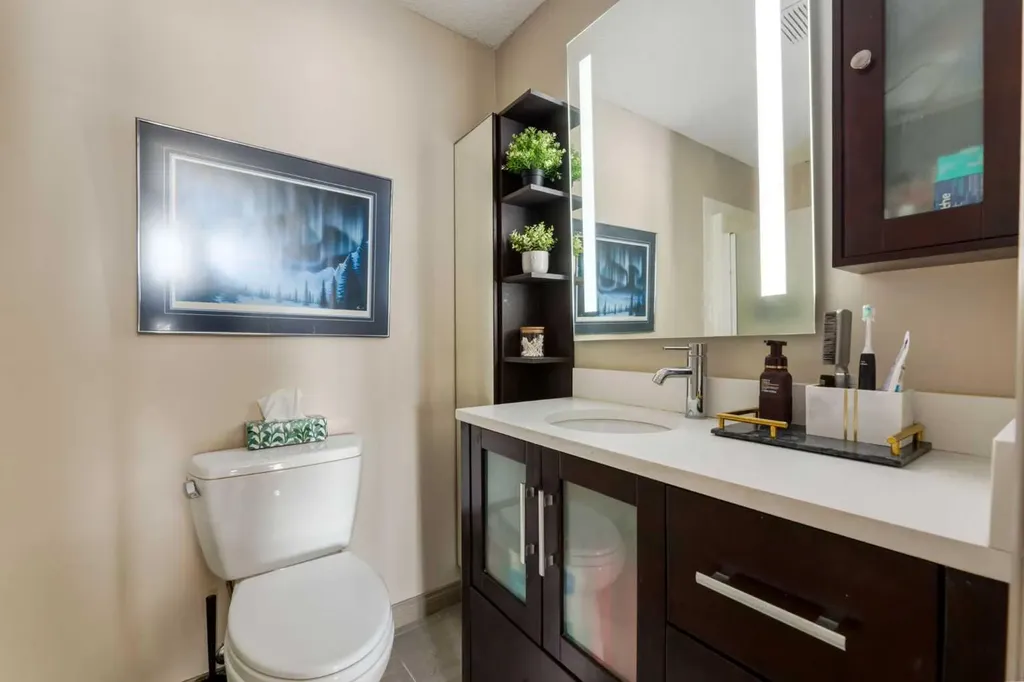 1920 14 Avenue NE Calgary AB T2E8V4