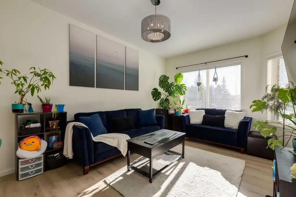 1920 14 Avenue NE Calgary AB T2E8V4