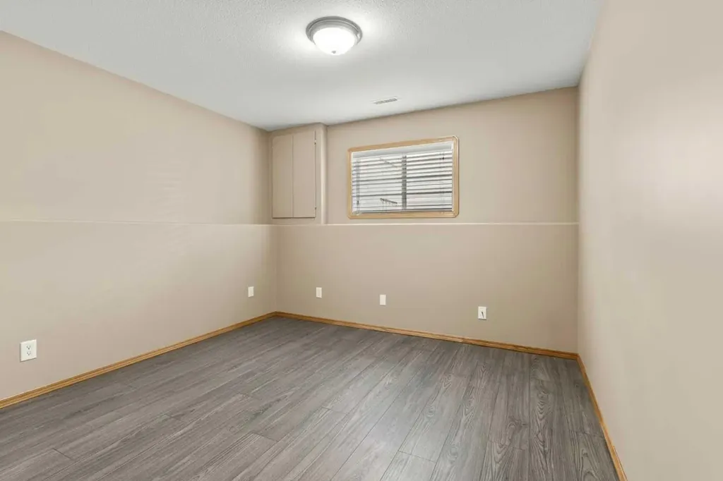 131 Deschner Close Red Deer AB T4R 3C4
