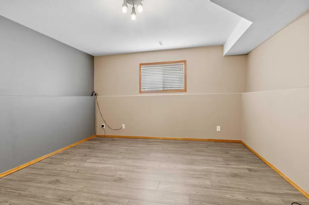 131 Deschner Close Red Deer AB T4R 3C4