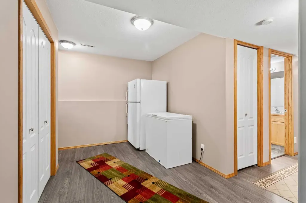 131 Deschner Close Red Deer AB T4R 3C4