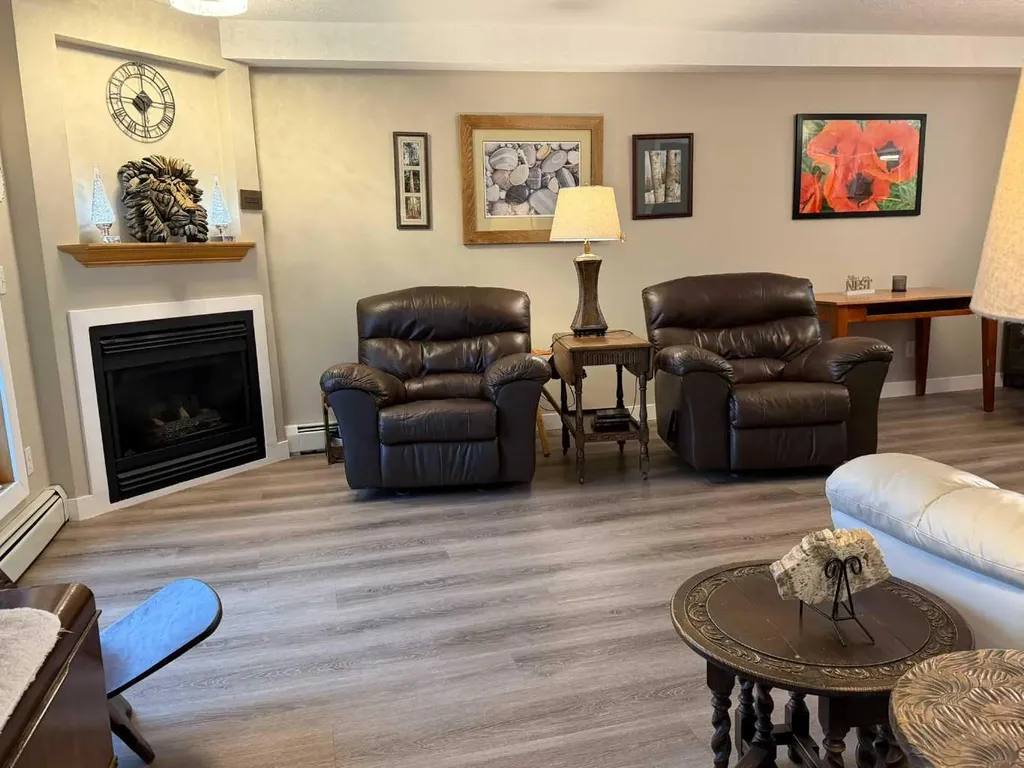 4805 45 Street Red Deer AB T4N 7A9