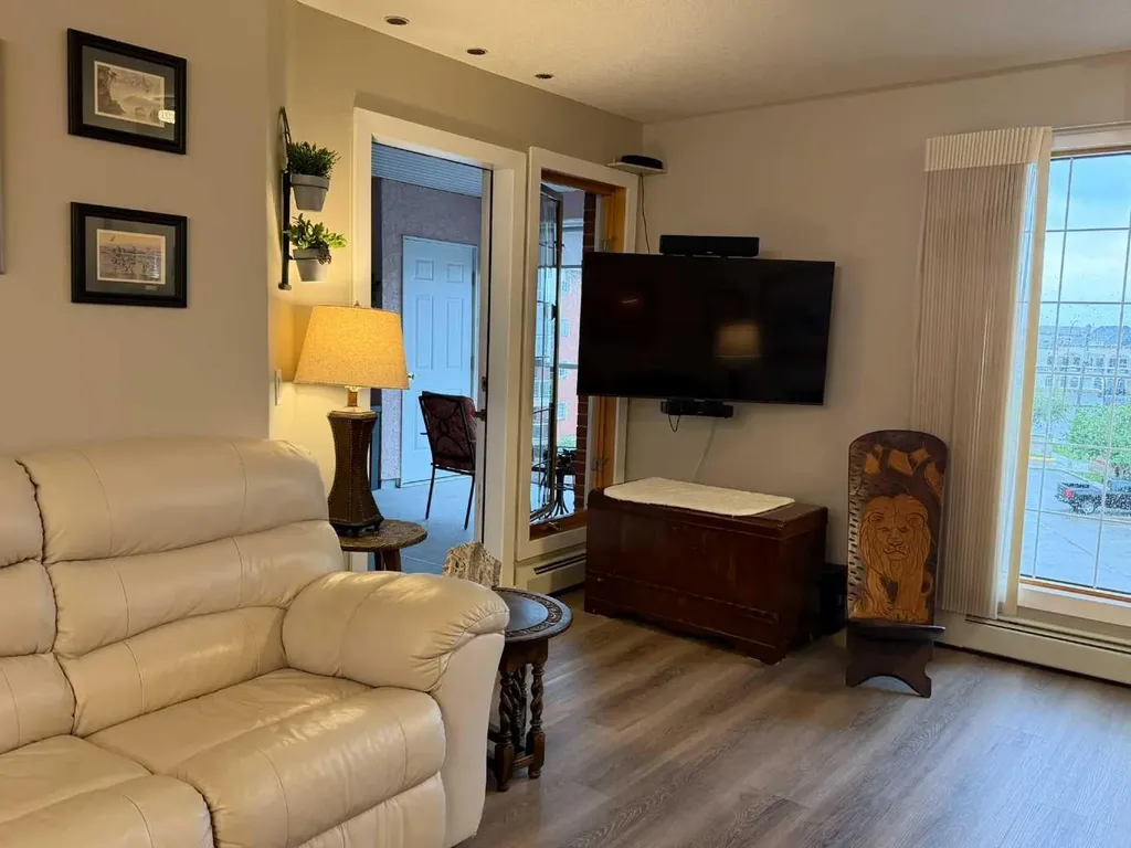 4805 45 Street Red Deer AB T4N 7A9