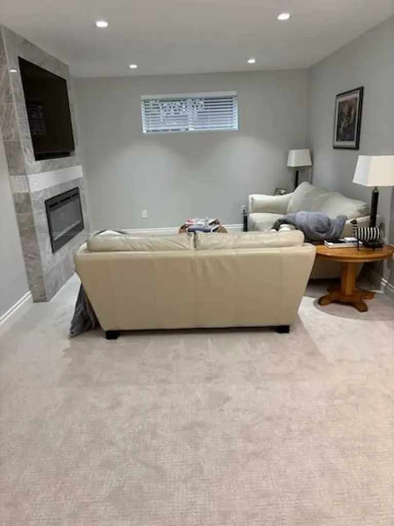 447 Spruce Way SE Medicine Hat AB T1B 4L5