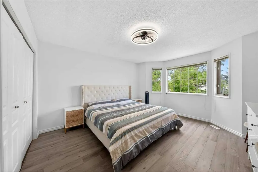 6979 Laguna Way NE Calgary AB T1Y 6W5