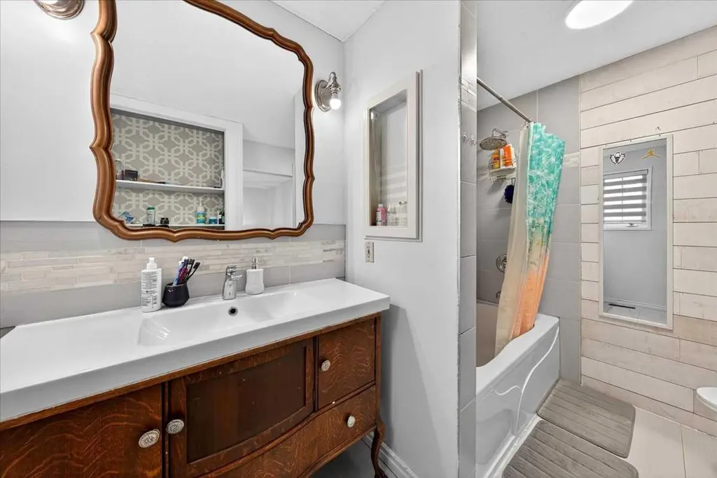 6979 Laguna Way NE Calgary AB T1Y 6W5