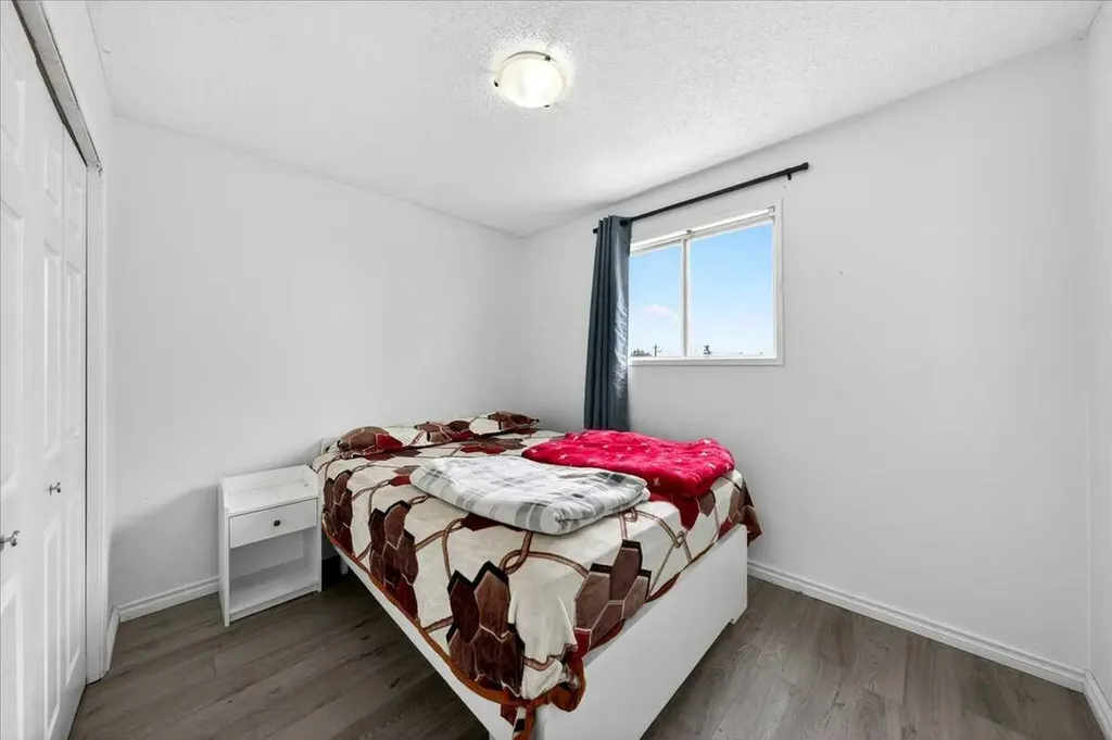 6979 Laguna Way NE Calgary AB T1Y 6W5