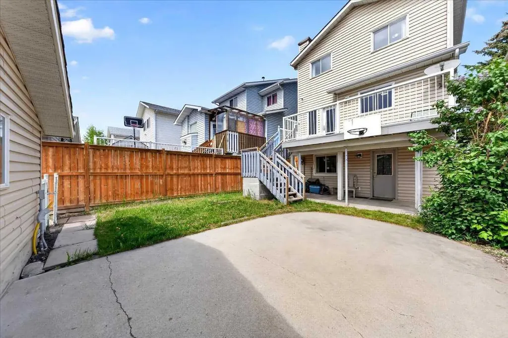 6979 Laguna Way NE Calgary AB T1Y 6W5