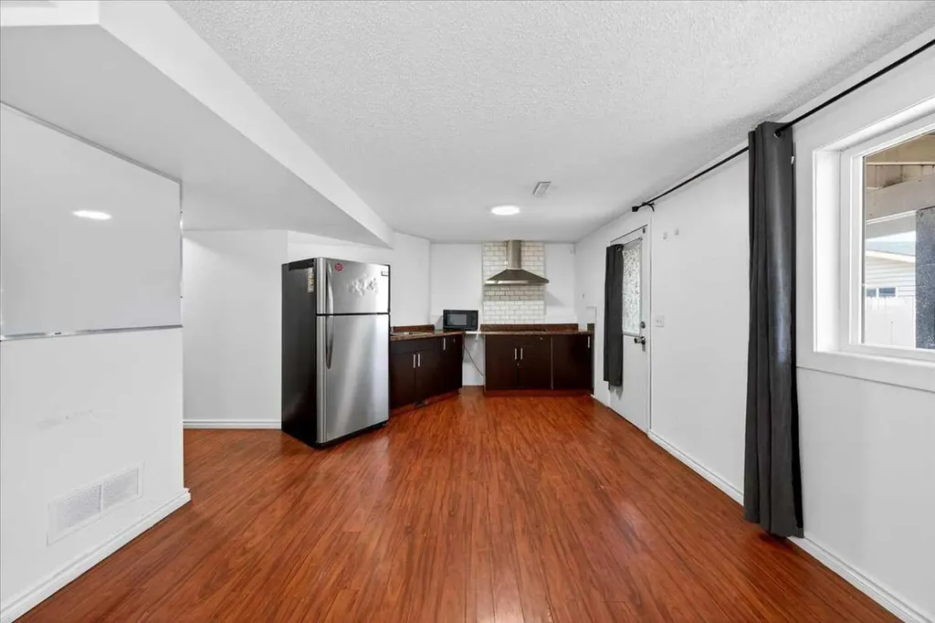 6979 Laguna Way NE Calgary AB T1Y 6W5