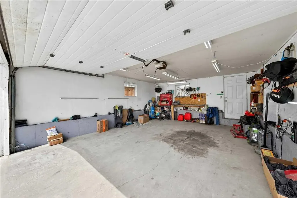 6979 Laguna Way NE Calgary AB T1Y 6W5