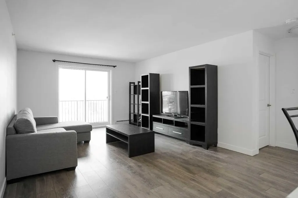 115 Denholm Gate Fort Mcmurray AB T9H 0E9