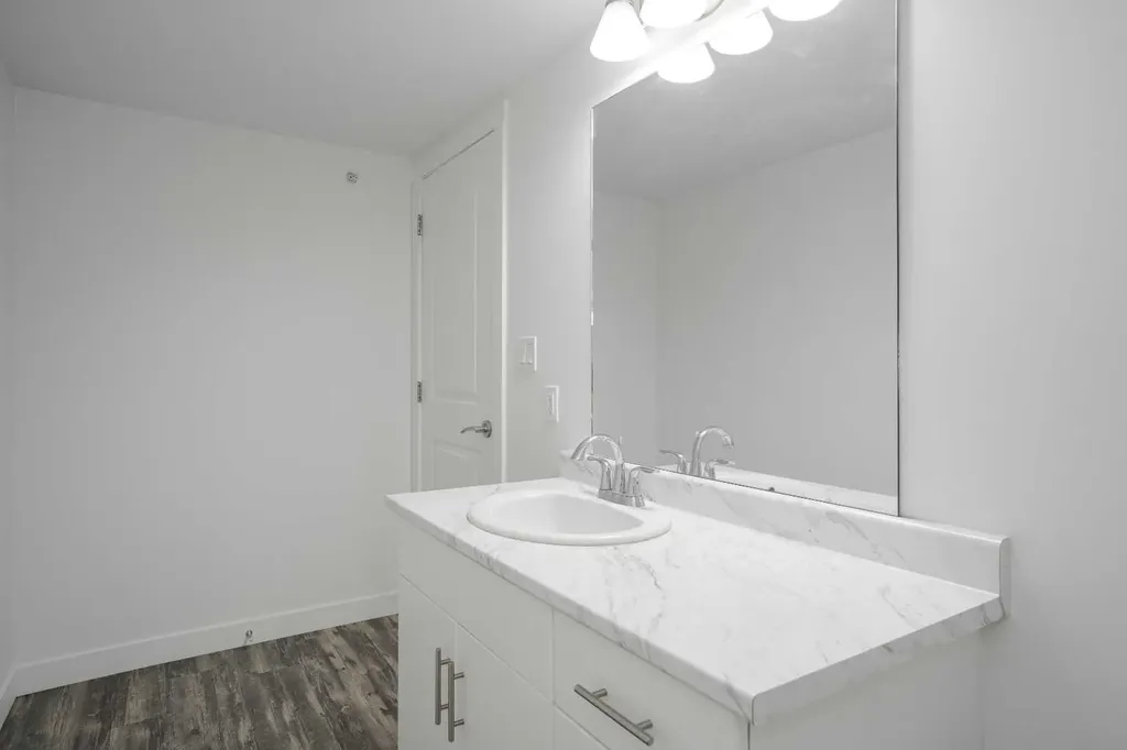 115 Denholm Gate Fort Mcmurray AB T9H 0E9