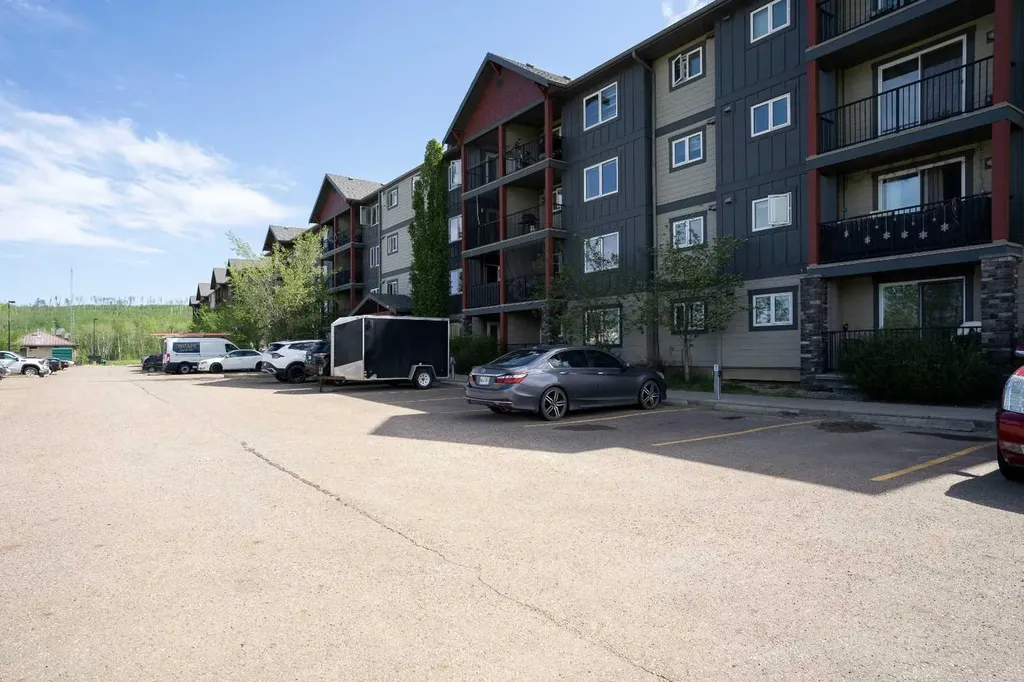 115 Denholm Gate Fort Mcmurray AB T9H 0E9