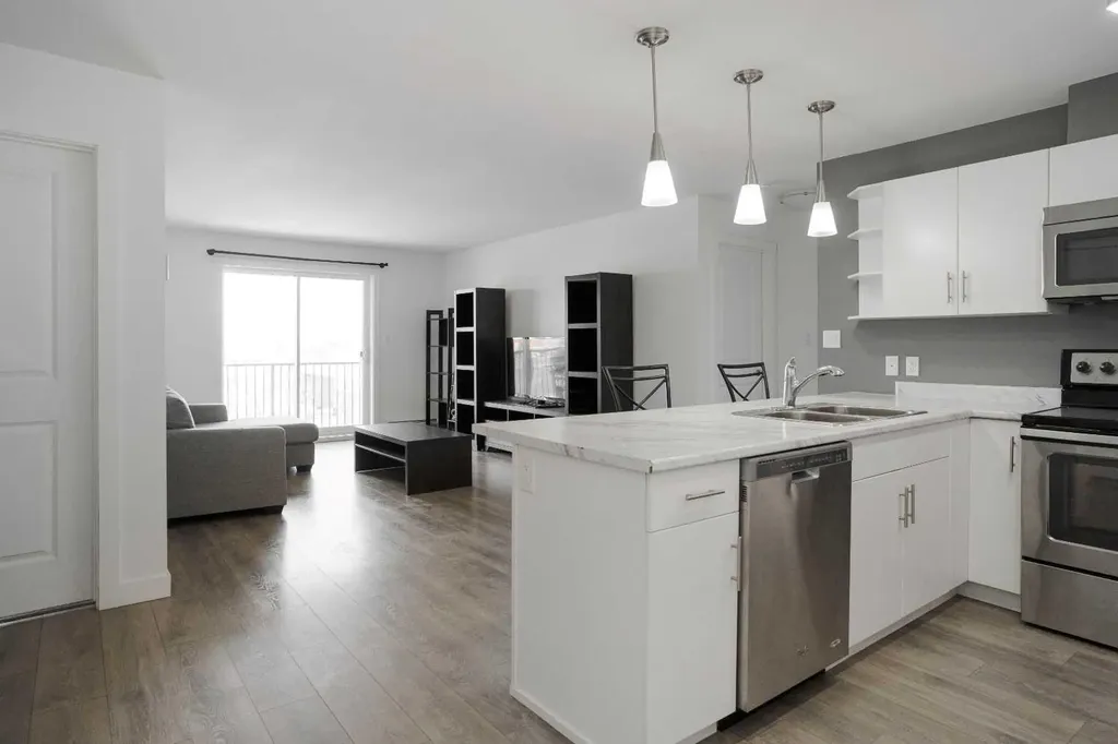 115 Denholm Gate Fort Mcmurray AB T9H 0E9