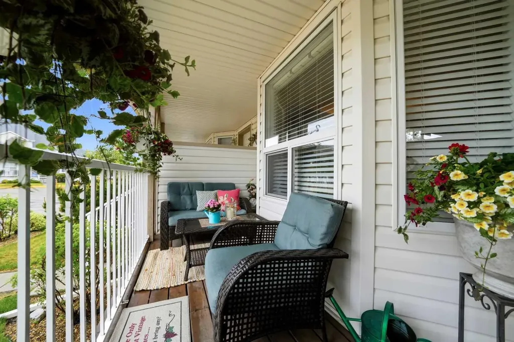 33 Donlevy Avenue Red Deer AB T4R 3B6