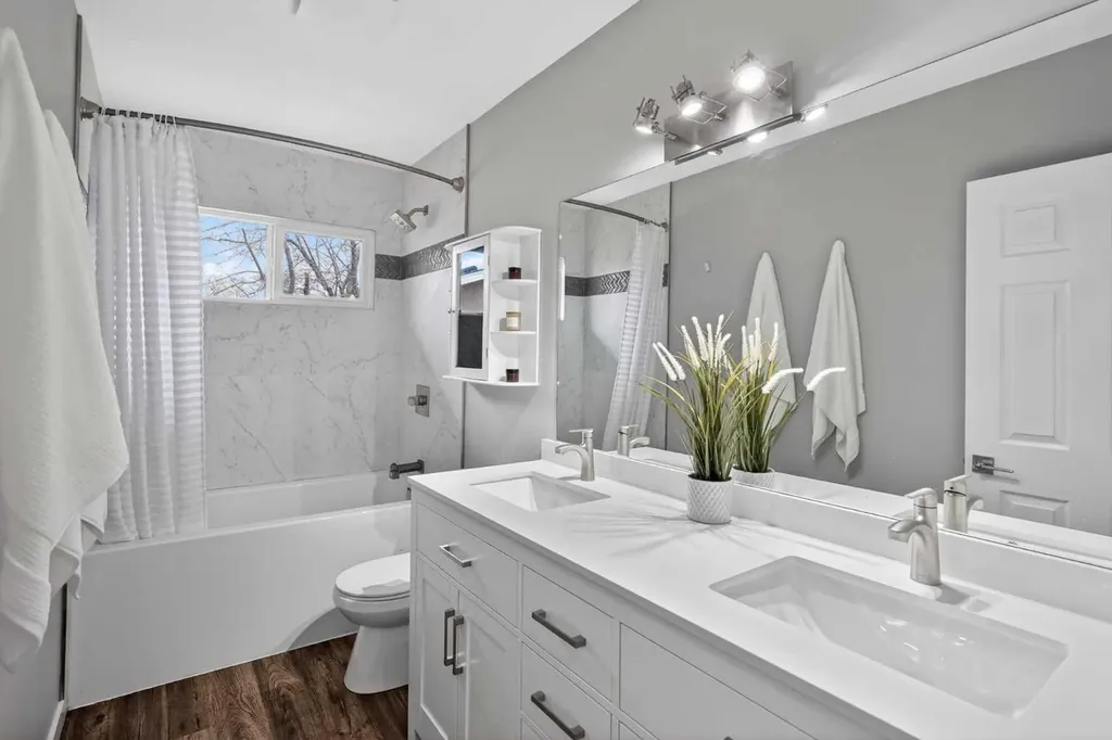 252 Allan Crescent SE Calgary AB T2J 0T4