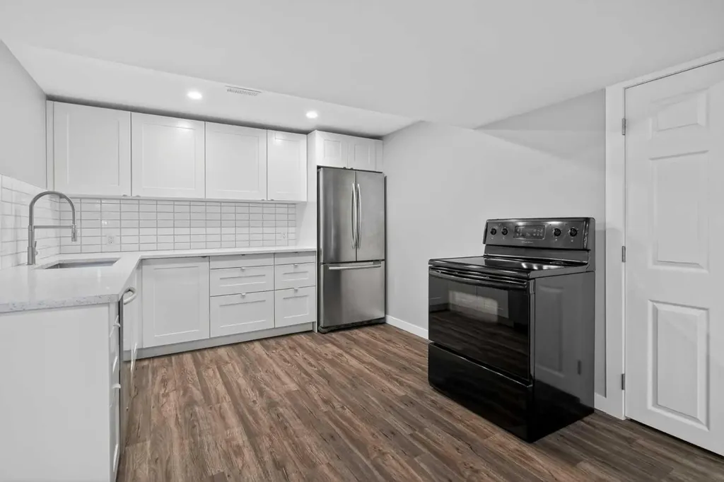252 Allan Crescent SE Calgary AB T2J 0T4