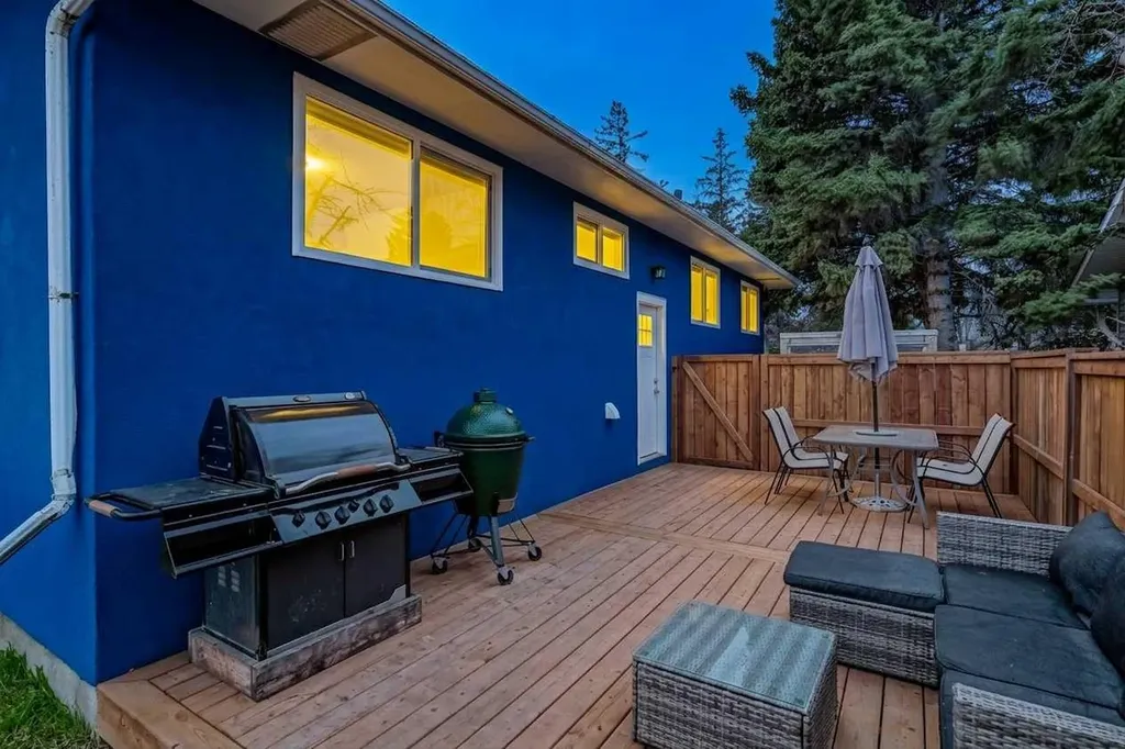252 Allan Crescent SE Calgary AB T2J 0T4