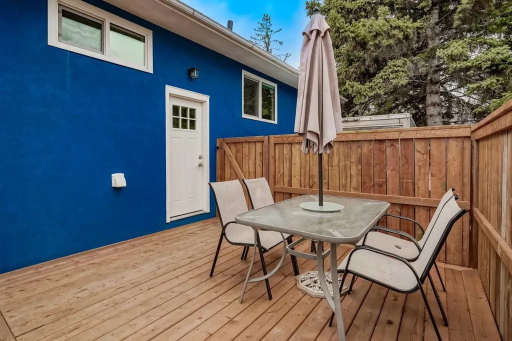 252 Allan Crescent SE Calgary AB T2J 0T4
