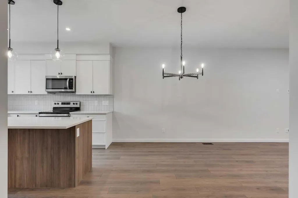50 Creekview Gardens SW Calgary AB T2X 4Y1