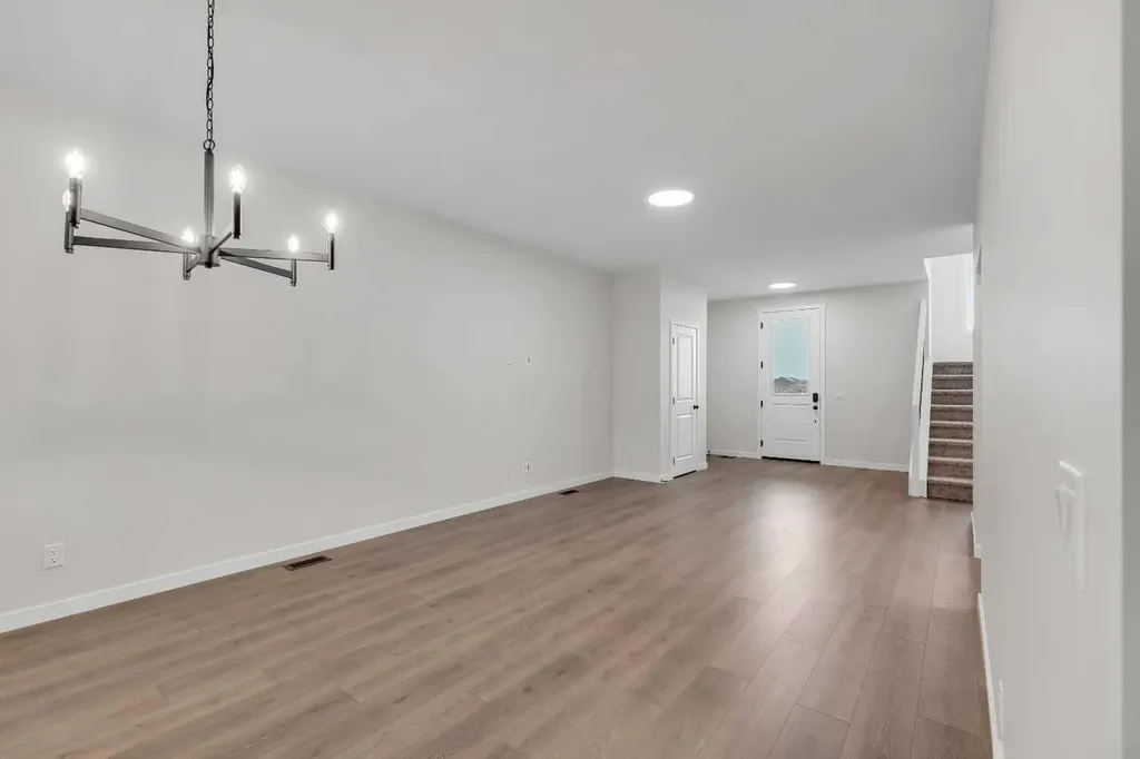 50 Creekview Gardens SW Calgary AB T2X 4Y1