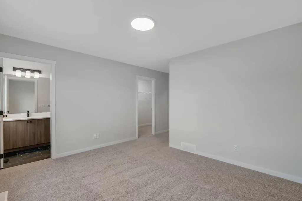 50 Creekview Gardens SW Calgary AB T2X 4Y1