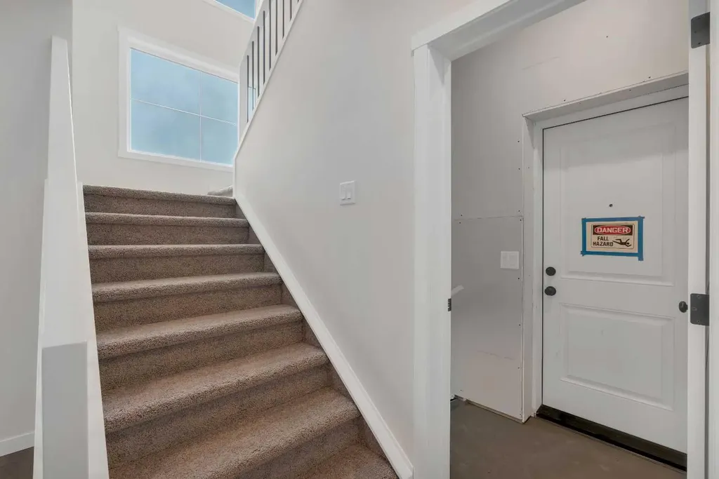 50 Creekview Gardens SW Calgary AB T2X 4Y1