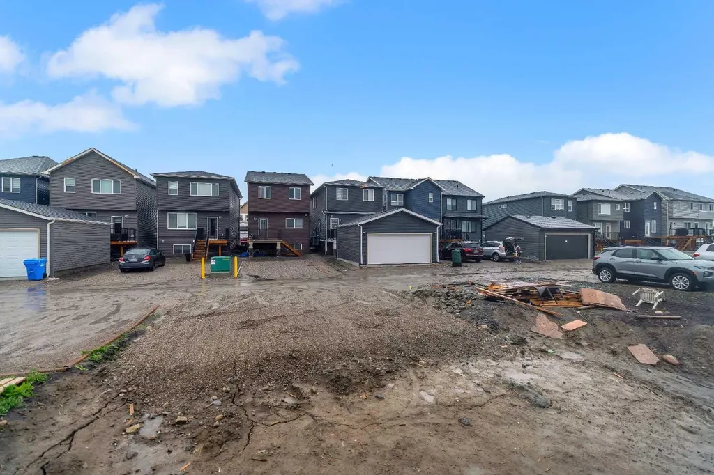 50 Creekview Gardens SW Calgary AB T2X 4Y1