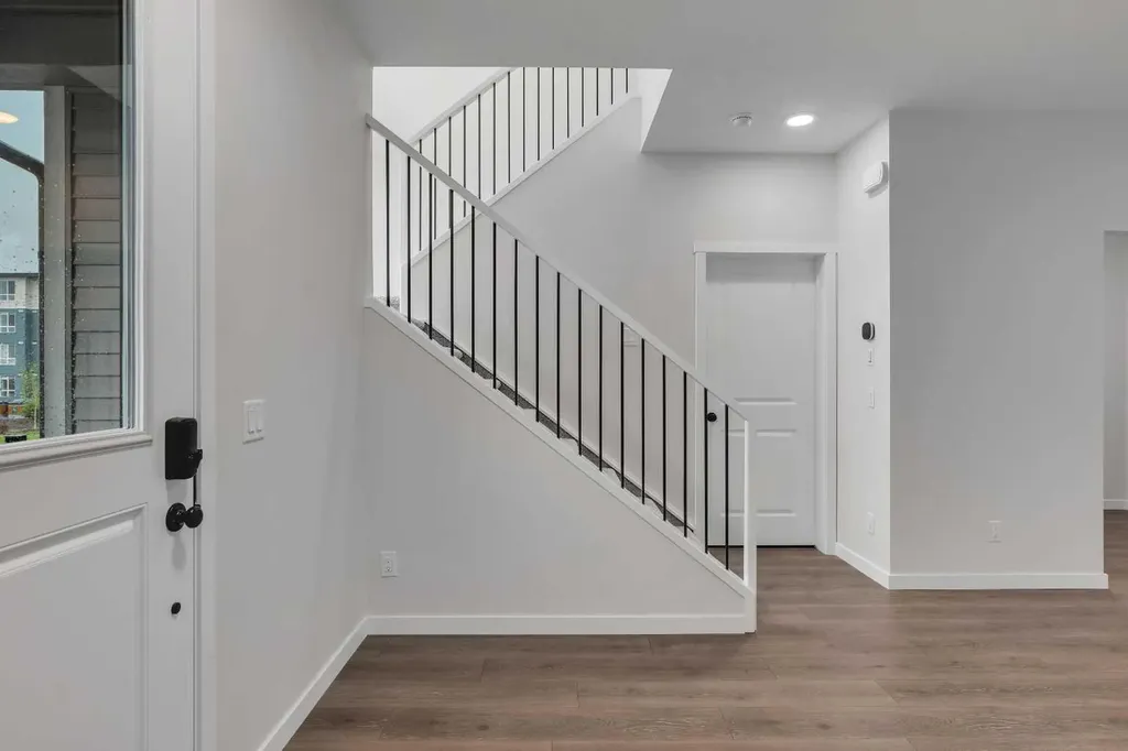 50 Creekview Gardens SW Calgary AB T2X 4Y1