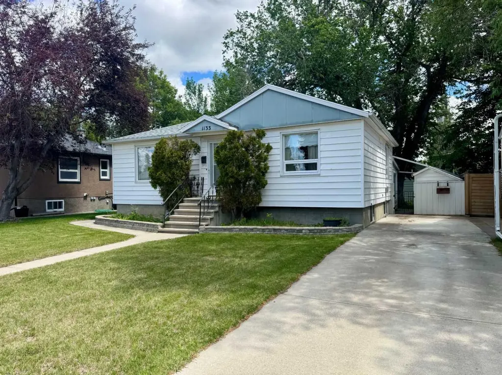1133 20 Street S Lethbridge AB T1K2E1
