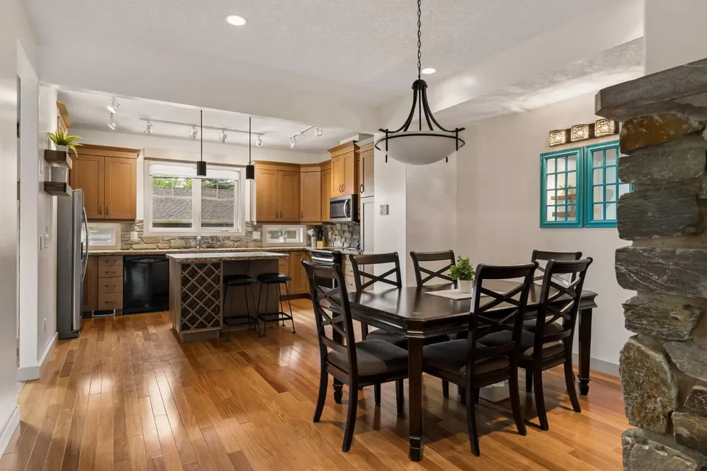 3127 40 Street SW Calgary AB T3E 3J9