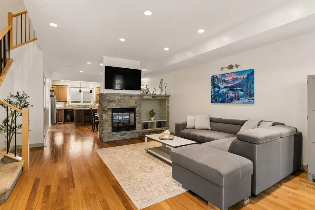 3127 40 Street SW Calgary AB T3E 3J9