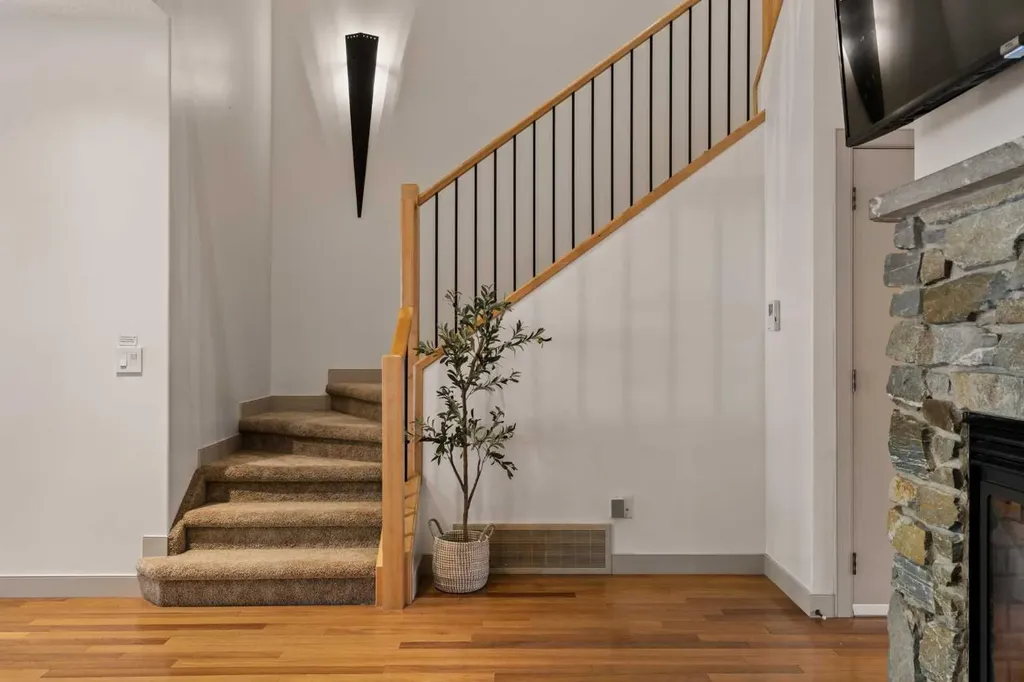 3127 40 Street SW Calgary AB T3E 3J9