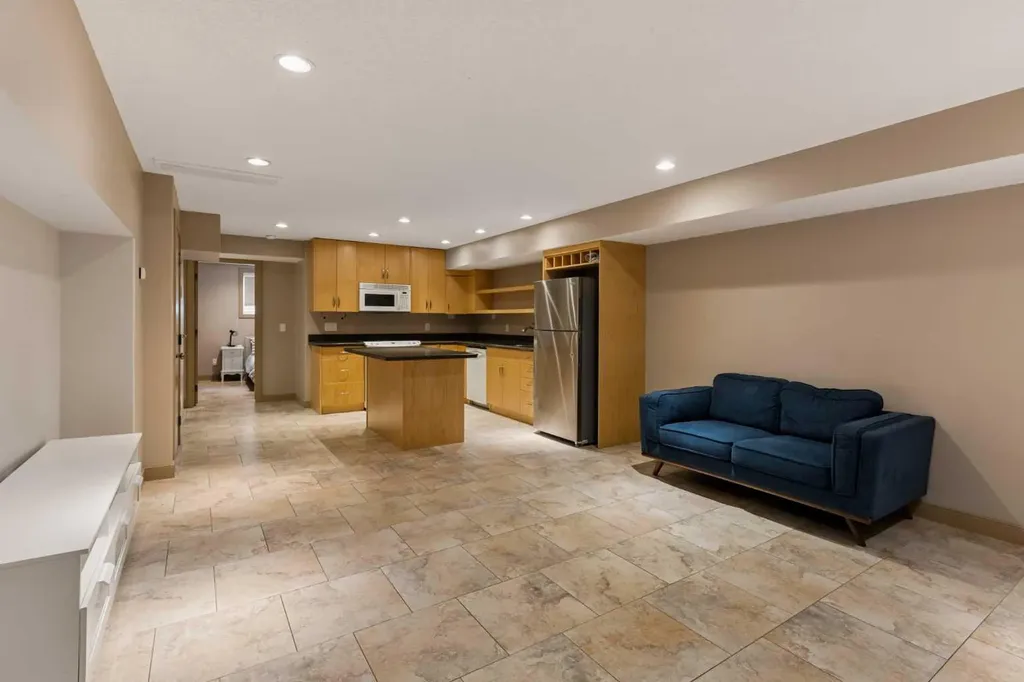 3127 40 Street SW Calgary AB T3E 3J9