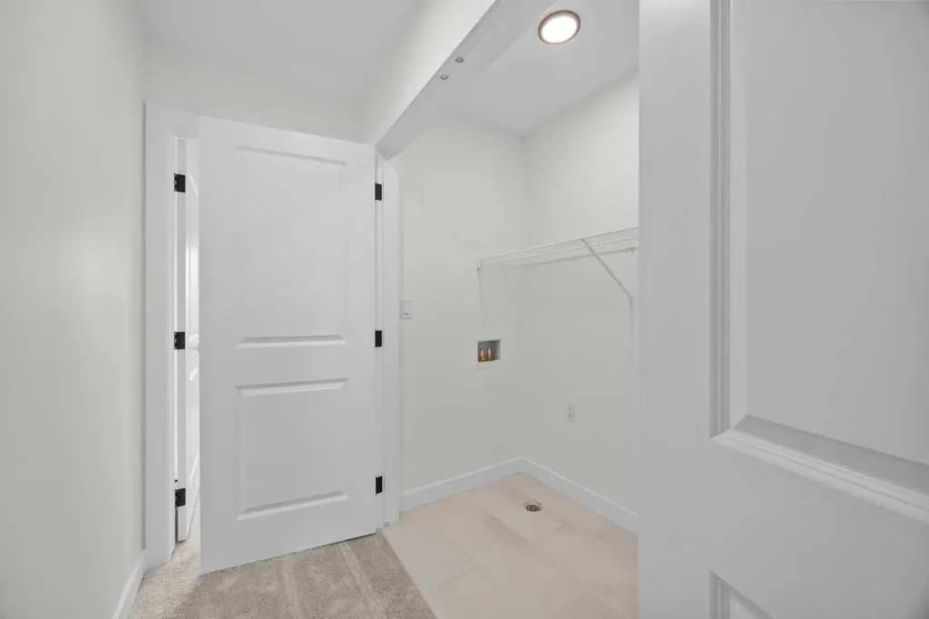 41 Hotchkiss Gardens SE Calgary AB T3S 0T6