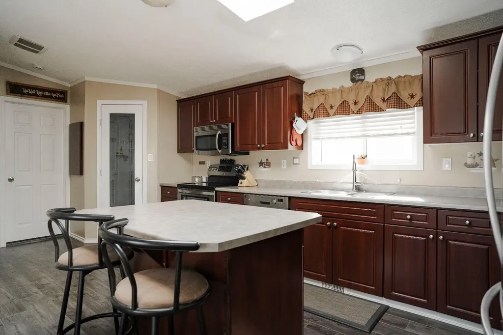 164 Balsam Way Fort Mcmurray AB T9K 0H7