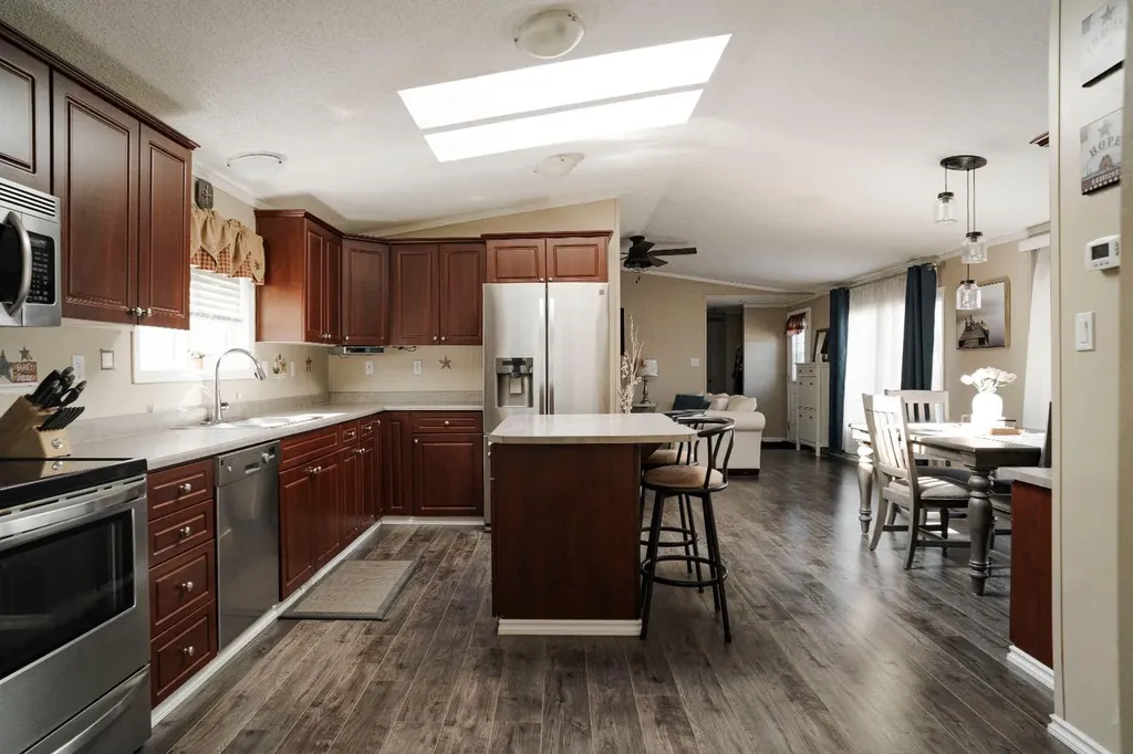 164 Balsam Way Fort Mcmurray AB T9K 0H7