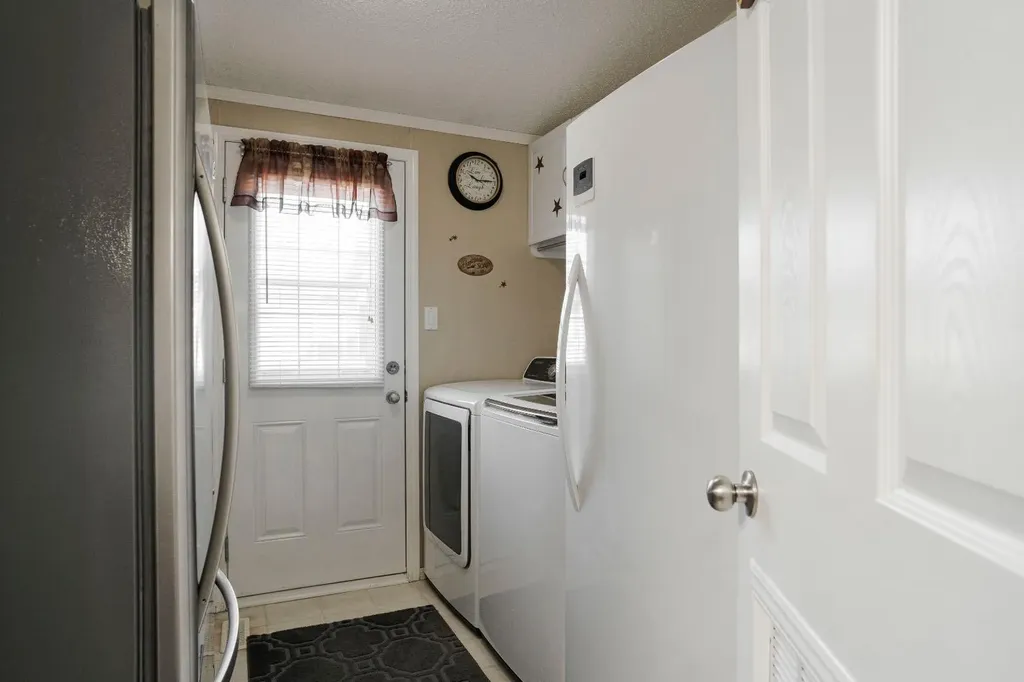164 Balsam Way Fort Mcmurray AB T9K 0H7