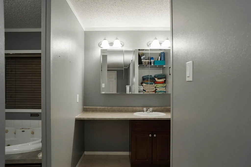 164 Balsam Way Fort Mcmurray AB T9K 0H7