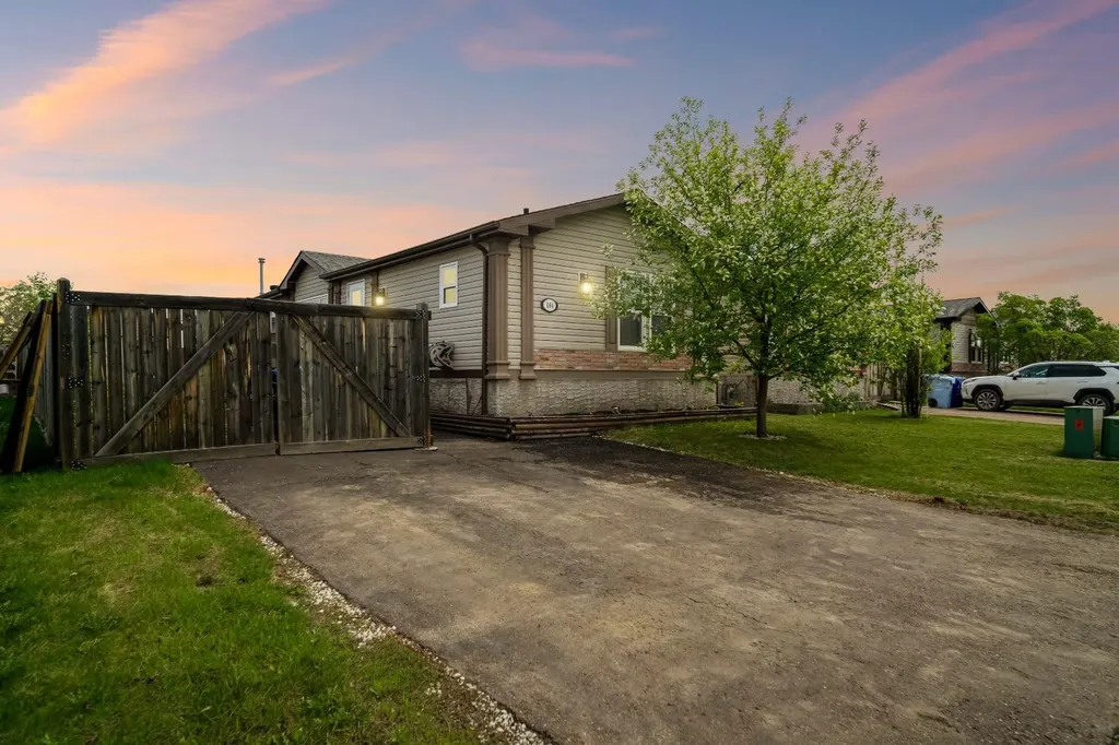 164 Balsam Way Fort Mcmurray AB T9K 0H7