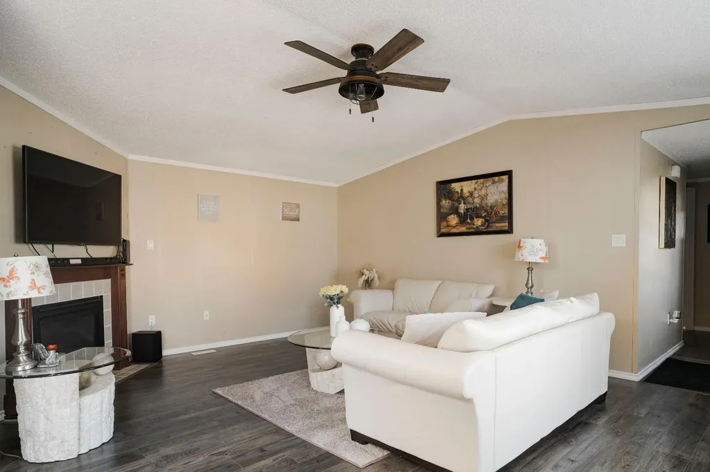 164 Balsam Way Fort Mcmurray AB T9K 0H7