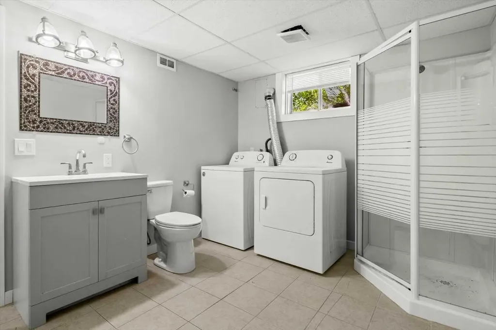 1615 22a Street NW Calgary AB T2N 2N8