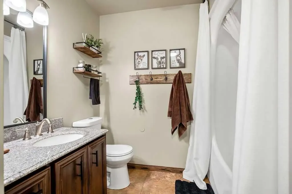 723 5 Avenue SW High River AB T1V 1B9