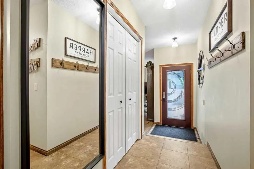 723 5 Avenue SW High River AB T1V 1B9